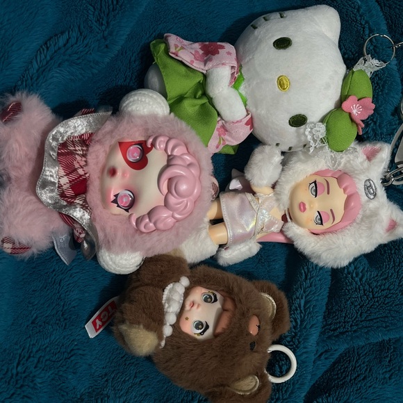 Plush Keychain Set - Picture 2 of 2